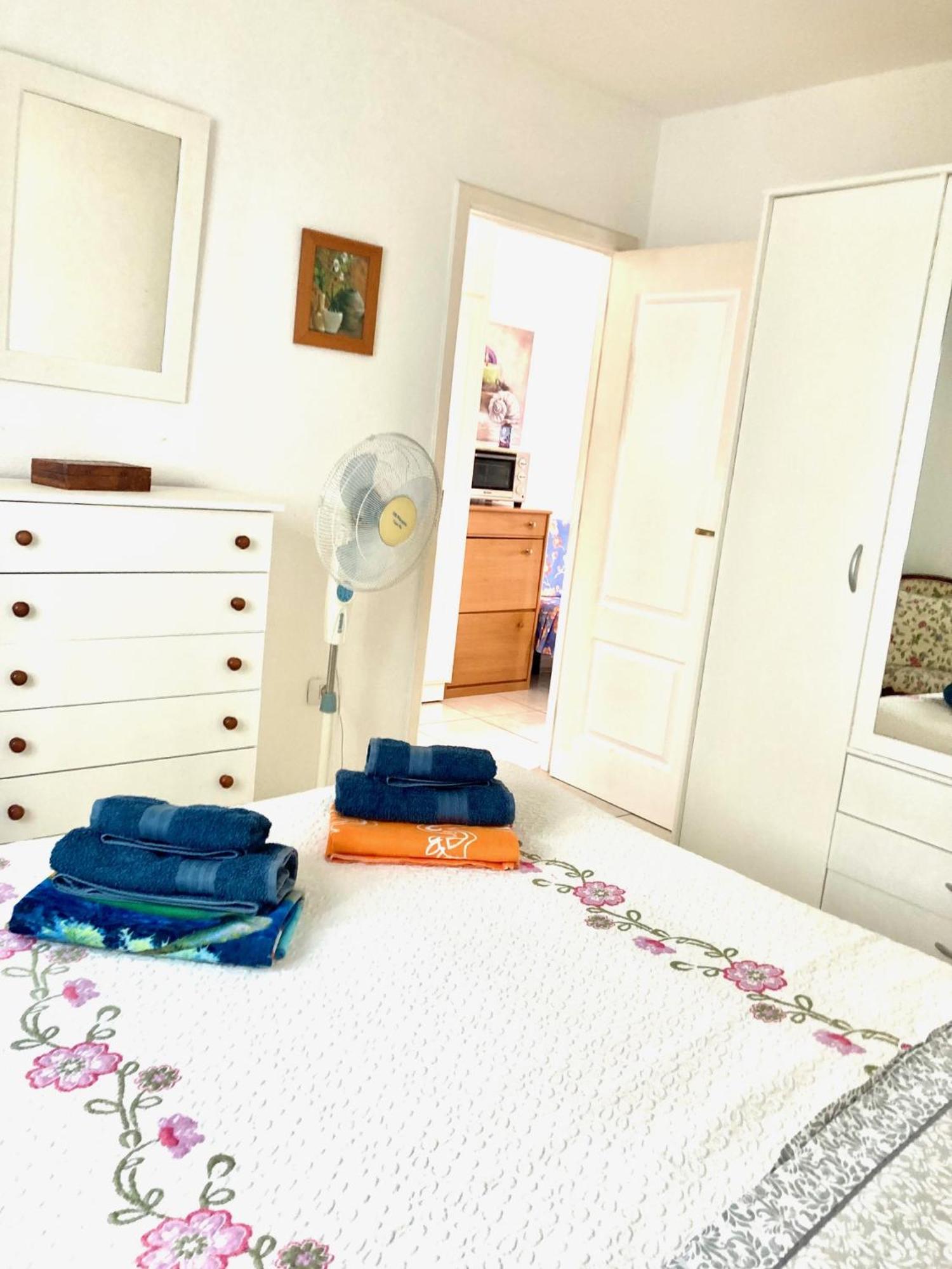 Apartamento En Primera Linea De Playa, Centrico, Tranquilo Playa de las Américas Kültér fotó