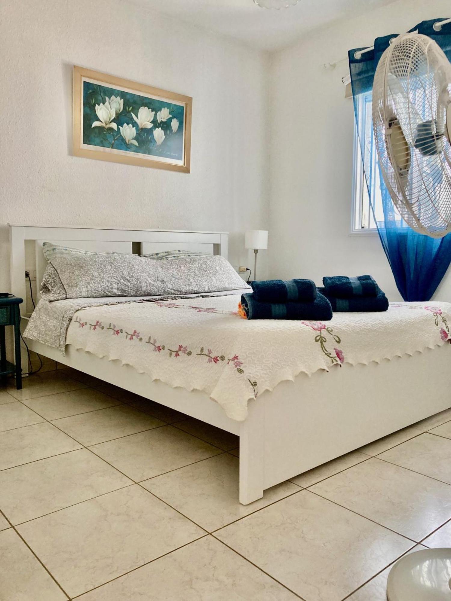 Apartamento En Primera Linea De Playa, Centrico, Tranquilo Playa de las Américas Kültér fotó