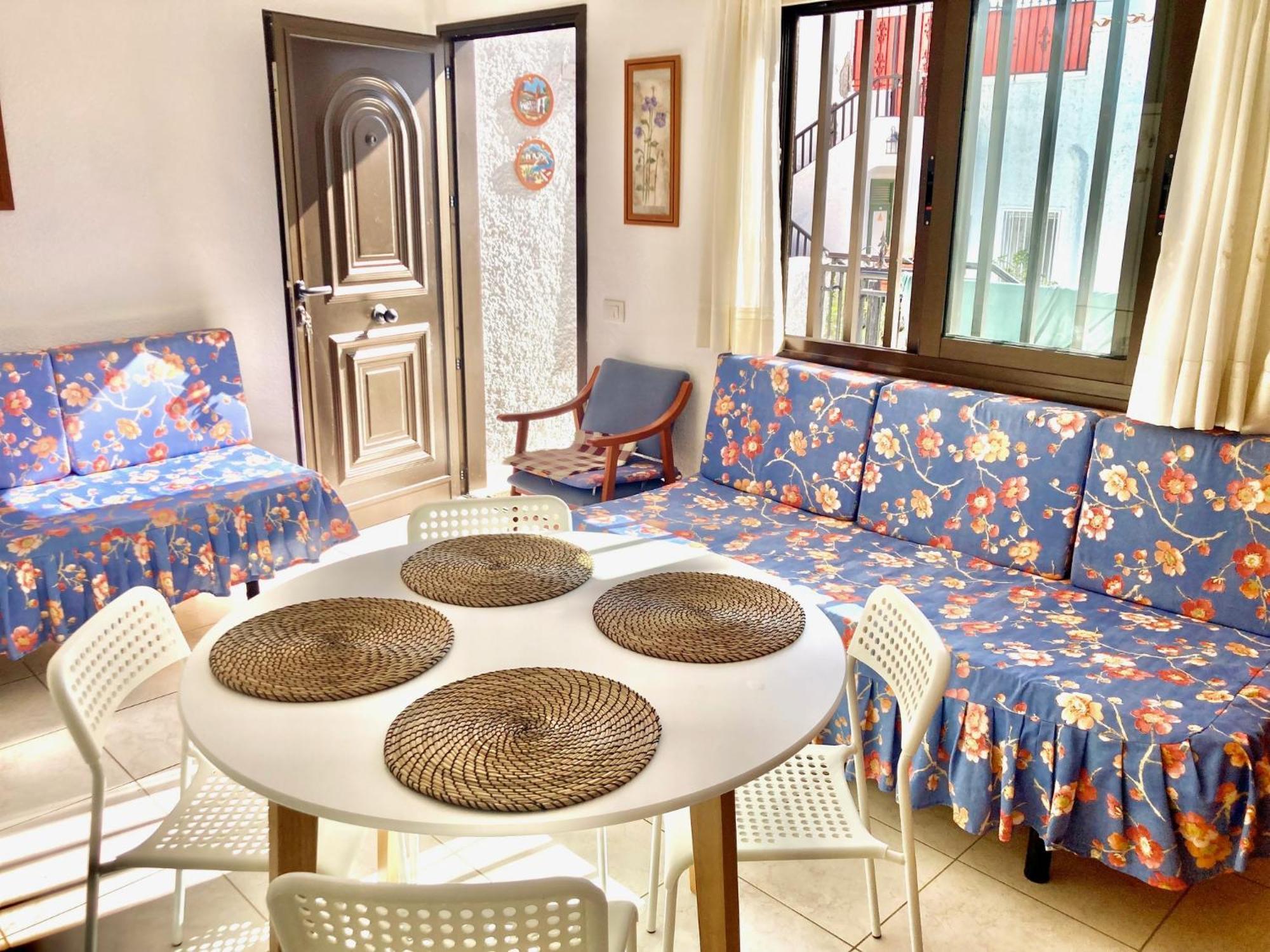 Apartamento En Primera Linea De Playa, Centrico, Tranquilo Playa de las Américas Kültér fotó